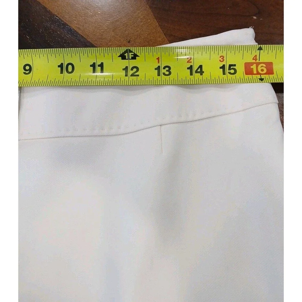 Adrienne Vittadin Skirt Ivory Cream White Size 8 Virgin Wool Silver Logo Buckle